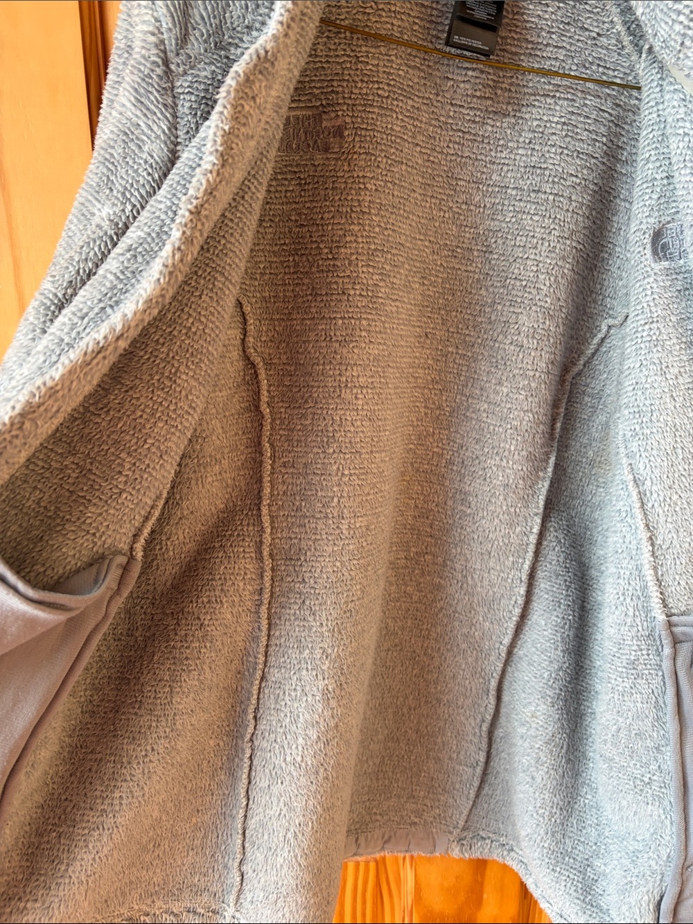 The North Face Light Gray Full-Zip Plush Fleece Jacket - Size Medium - Picture 10 of 12